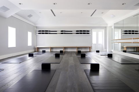 Hotel Realm - Phillip Island Accommodation 24