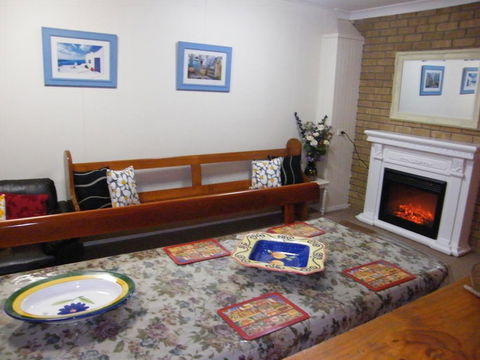 Boomers Guest House Hamilton - Phillip Island Accommodation 0