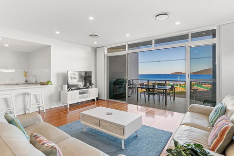 Boulder Bay Rd 2/2 - Fingal Bay - Phillip Island Accommodation 0