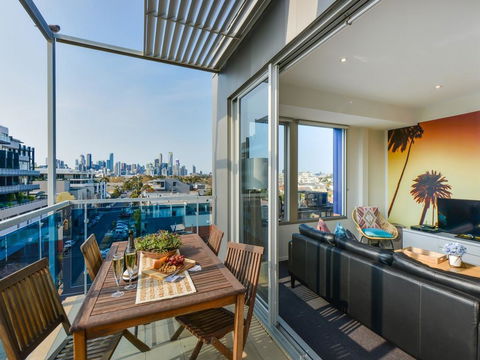 Boutique Stays - Zinc 501, Port Melbourne - Phillip Island Accommodation 2
