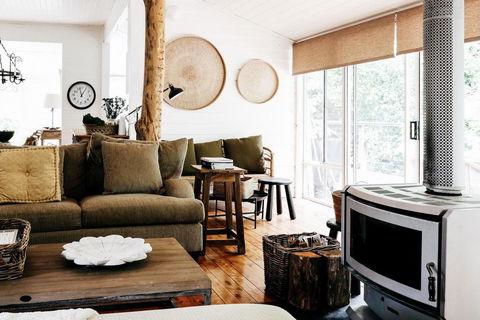 Braebrook - Stunning Farm House! - Phillip Island Accommodation 0