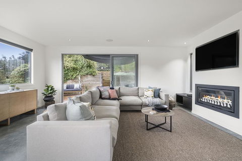 Bridgewater Luxury Family Retreat, Close To The Beach - Phillip Island Accommodation 0