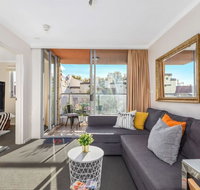 Bright Central Pad with Rooftop Pool Gym  Parking - Phillip Island Accommodation