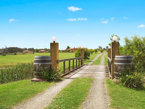 Broken View Estate - Phillip Island Accommodation 2