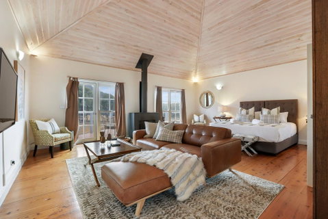 Brokenback Views Country Estate Hunter Valley - Phillip Island Accommodation 3