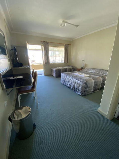 Bucketts Way Motel Gloucester - Phillip Island Accommodation 1