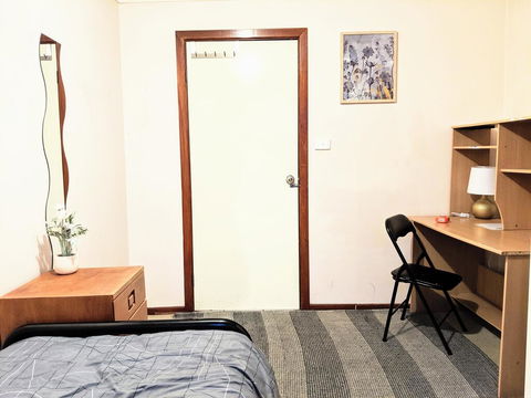 Budget Clayton Homestay - Phillip Island Accommodation 3