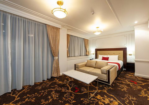 Burke And Wills Hotel Toowoomba - Phillip Island Accommodation 1