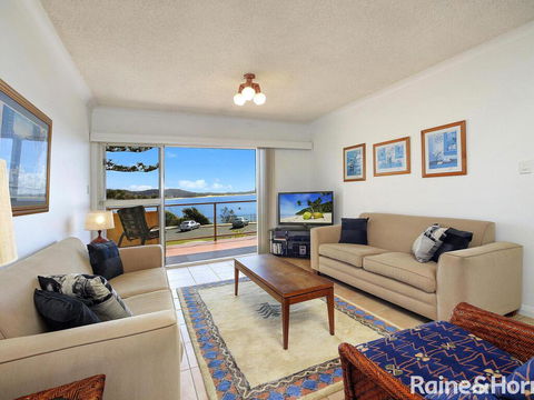 By The Sea - Cumbernauld #1 - 1/12 Terrigal Esp, Terrigal - Phillip Island Accommodation 2