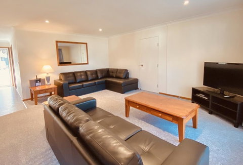 Cam Way Estate - Phillip Island Accommodation 1