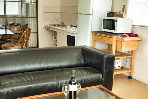 Cape Jervis Accommodation & Caravan Park - Phillip Island Accommodation 3