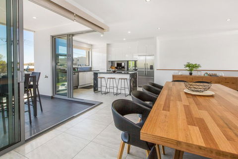 CASABLANCA - DROMANA - Phillip Island Accommodation 1
