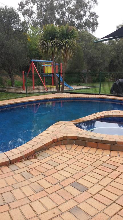Castle Motel - Phillip Island Accommodation 3