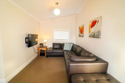 Catho Cottage - Phillip Island Accommodation 3