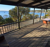 CDC-625 Beach House incl.rear 2BR studio - Phillip Island Accommodation