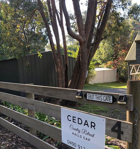 Cedar Country Retreat - Phillip Island Accommodation 3