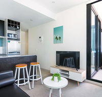 Central and Modern Apartment in Melbourne CBD - Phillip Island Accommodation