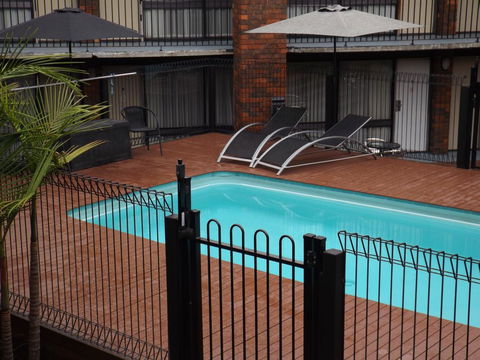 Central Court Motel Warrnambool - Phillip Island Accommodation 2