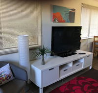 Central Gold Coast 3 Double Bedroom Apartment - Phillip Island Accommodation