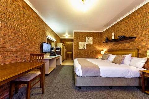 Central Yarrawonga Motor Inn - Phillip Island Accommodation 1