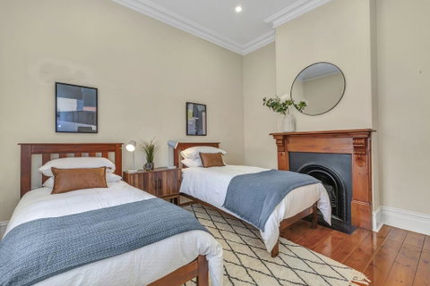 Character Home - Easy Tram To City - Phillip Island Accommodation 1