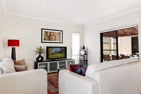 Chateau Shiraz - Phillip Island Accommodation 2