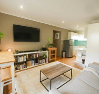 Chic Pet Friendly  500m to the Beach w/ parking - Phillip Island Accommodation