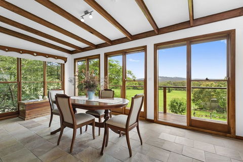 CHRISTOPHERS COTTAGE - Phillip Island Accommodation 2