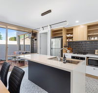 City Courtyard Apartment - Phillip Island Accommodation