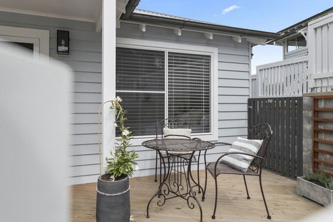 Claras Cottage - Phillip Island Accommodation 2