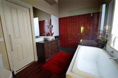 Clement House - Phillip Island Accommodation 3