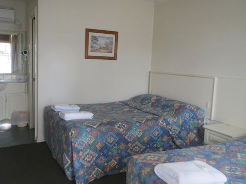 Coachman Hotel Motel - Phillip Island Accommodation 2