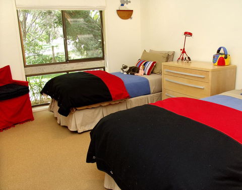 Coastal Retreat In Blairgowrie - Phillip Island Accommodation 3
