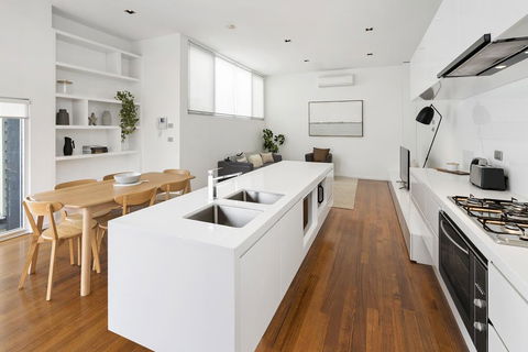 Cogens Two Bedroom Townhouse - Phillip Island Accommodation 3