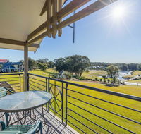 Condo 108  Horizons Resort  Golf stunning course  lake Views - Phillip Island Accommodation