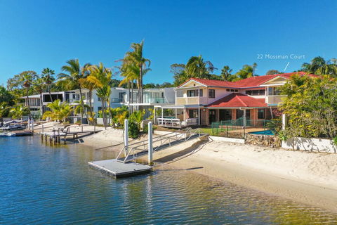 Convenience, Space & Location, Noosa Heads - Phillip Island Accommodation 0