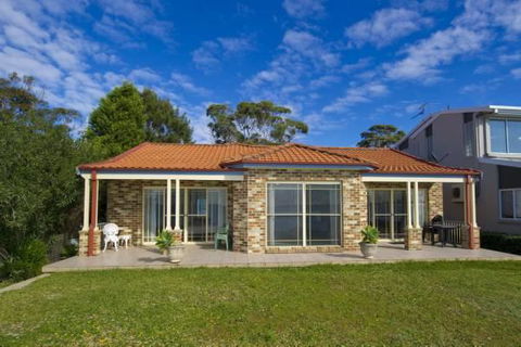 Cook St 4 - Salamander Bay - Phillip Island Accommodation 1