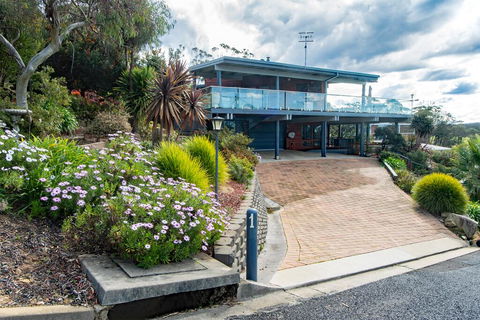Coota Views - Phillip Island Accommodation 2