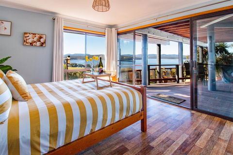 Coota Views Unit - Phillip Island Accommodation 1