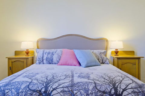 Corvah House - Phillip Island Accommodation 1