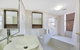 Cosmopolitan Apartment At College St - thumb 3