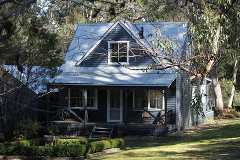 Cottage At 31 - Phillip Island Accommodation 0