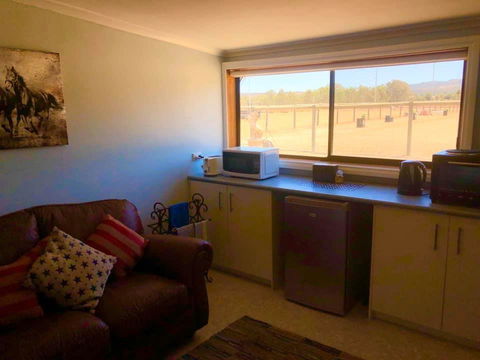 Cottage Equus - Phillip Island Accommodation 2