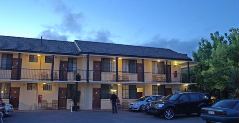 Country Plaza Motel - Phillip Island Accommodation 1