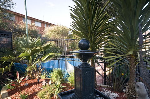 Country Plaza Motel - Phillip Island Accommodation 2