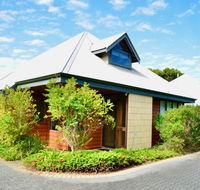 Cowrie Chalet - Phillip Island Accommodation