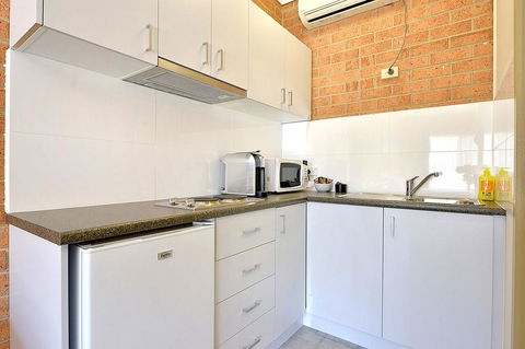 Cranbourne Motor Inn - Phillip Island Accommodation 2