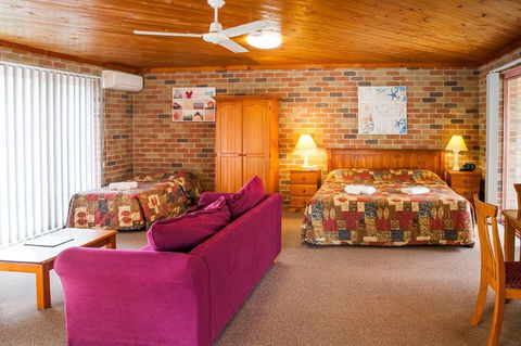 Crescent Head Resort & Conference Centre - Phillip Island Accommodation 3