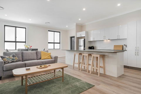 Crooked Lane Apartment - Phillip Island Accommodation 0