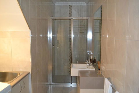 Cypress Drive Town House - Phillip Island Accommodation 2